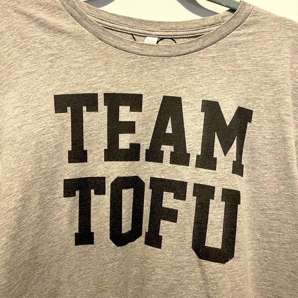 “Team Tofu” grey T shirt size XL for the Plant Based folks in the crowd 😀 - Picture 2 of 6